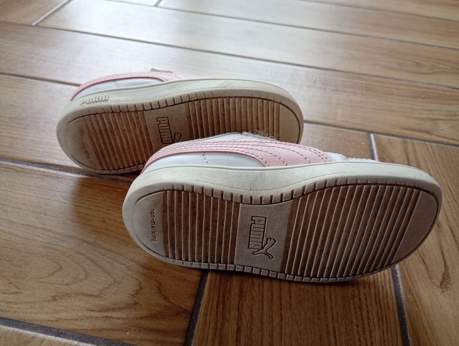 Buty sportowe Puma 24 dziewczęce
