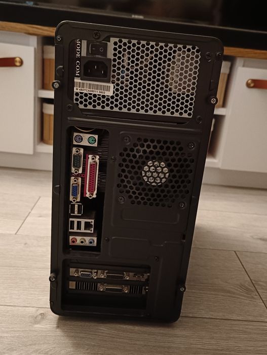 Komputer stacjonarny PC Inter core 2 quad, NVIDIA GTX650