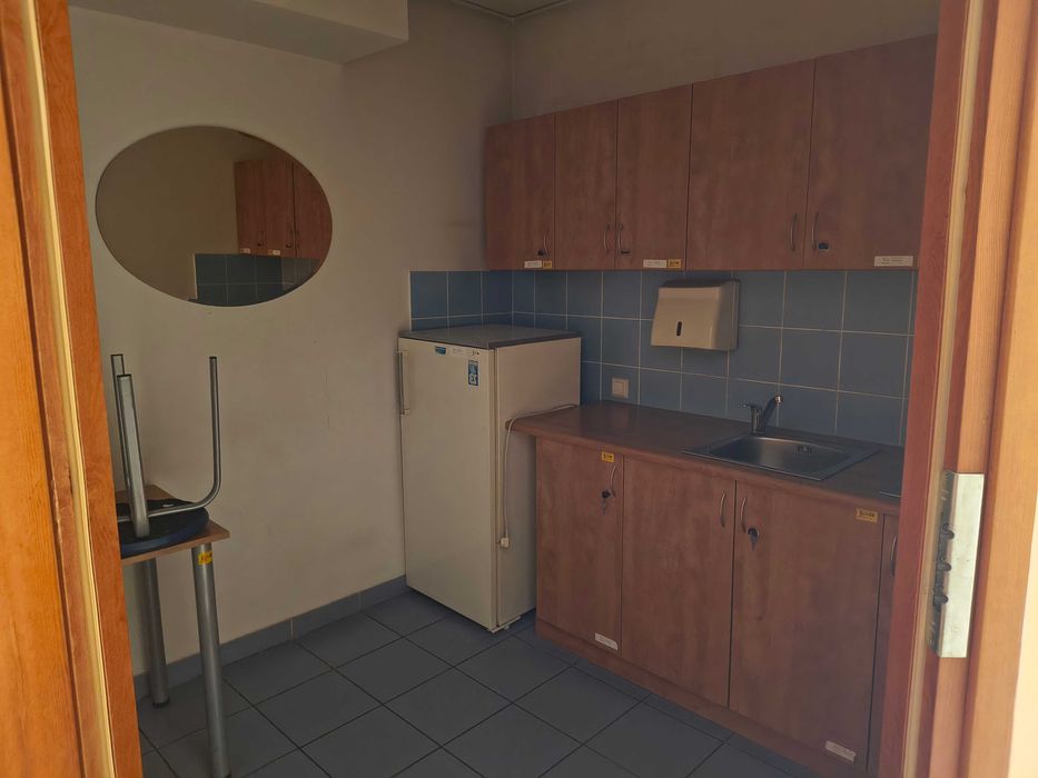 Wydzierżawie lokal użytkowy 170m2 Centrum