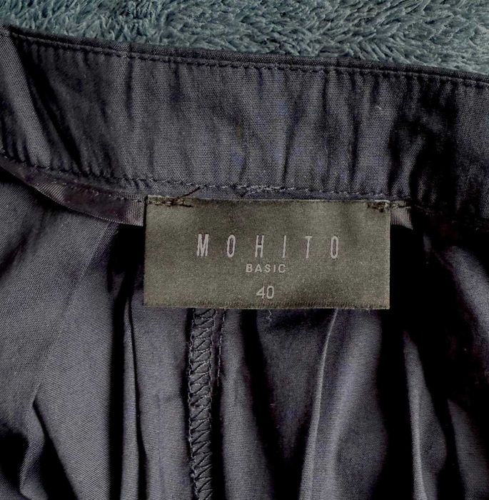 Granatowa spódnica Mohito 40