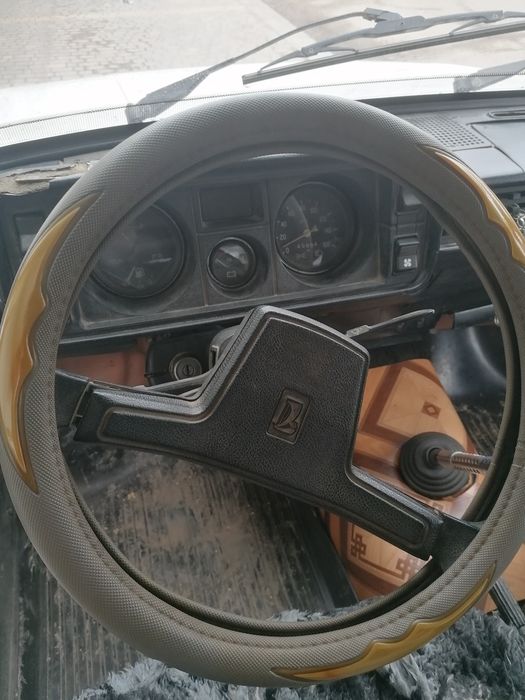 Продам ваз 2104 мотор 2105