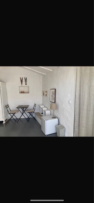 Charmoso anexo em Estoi