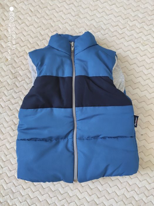 Курточки ,вітровки, жилетки