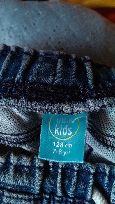 Джинсовые шорты Little Kids + футболка Little Kids 128 cm на мальчика