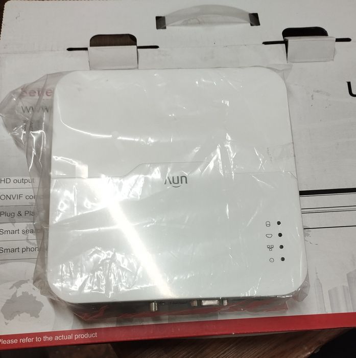 Сетевой IP видеорегистратор Uniview NVR301-04LX-P4