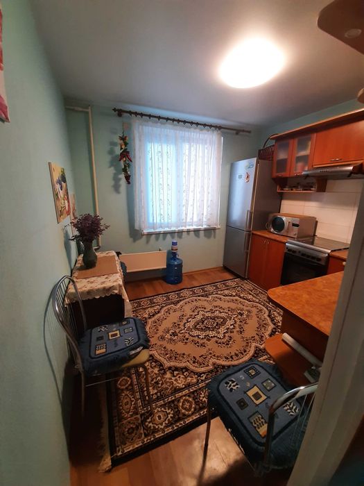 Продам 2-кімнатну квартиру в Черкаському