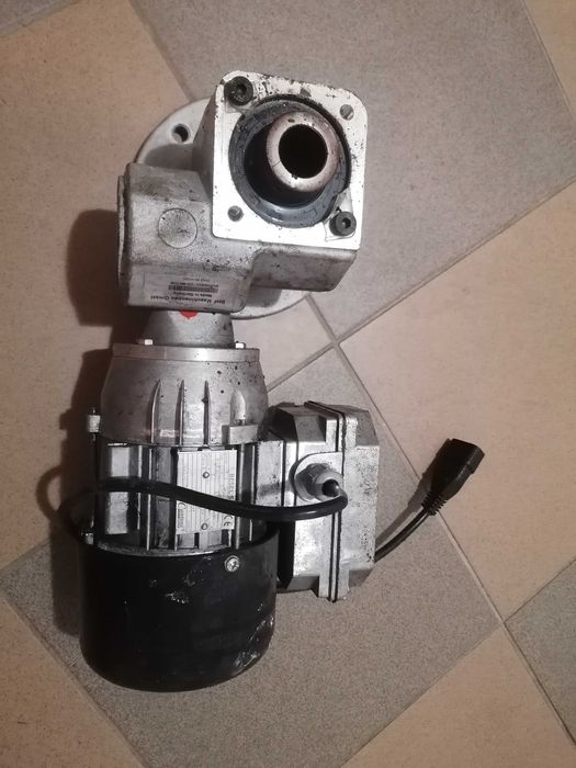 Silnik do pieca na ekogroszek, motoreduktor