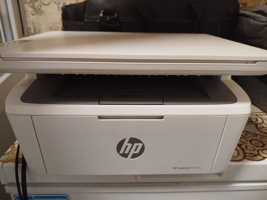 Продам принтер hp