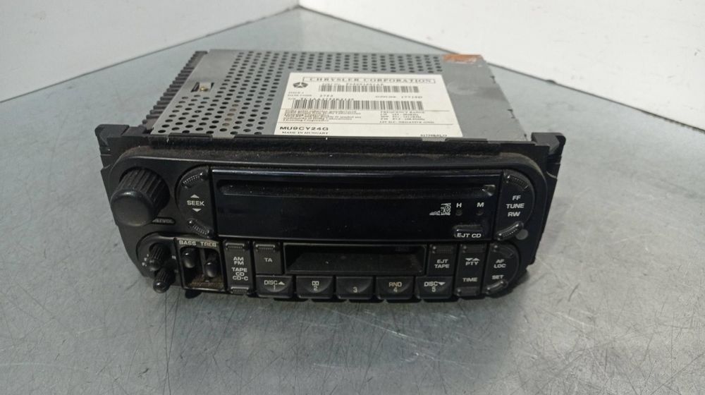 SISTEMA AUDIO / RADIO CD JEEP CHEROKEE 2004 -P05091601AE