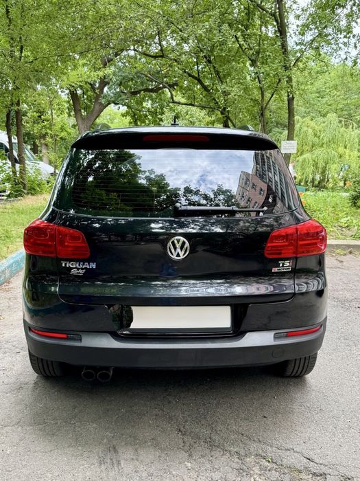 Продам авто Volkswagen Tiguan 2015