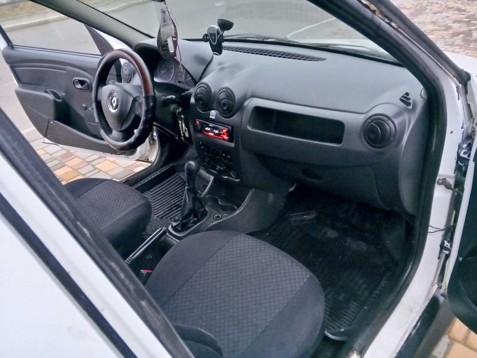 Срочно машина в отличном состоянии