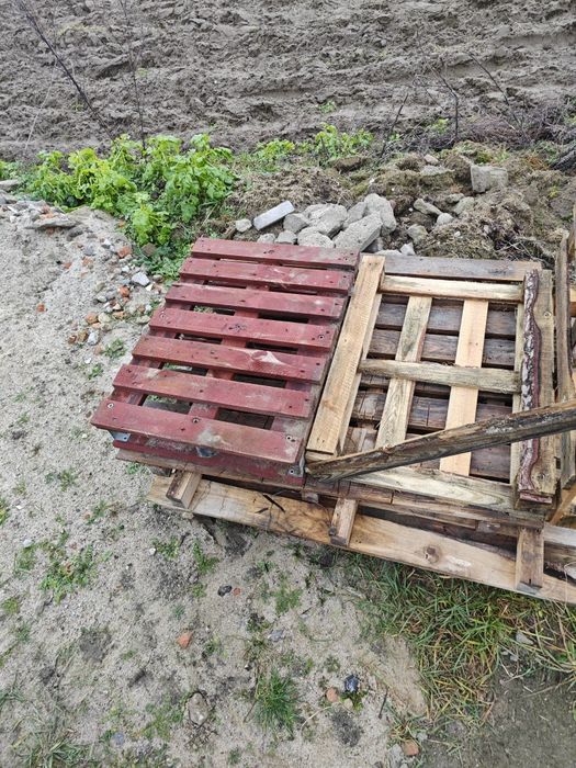 Oddam palety obrzeża pod kostkę