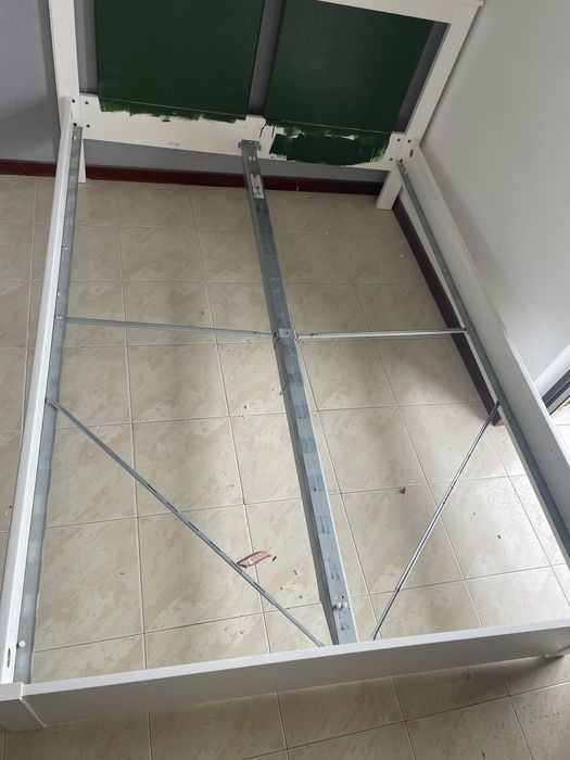 Cama casal ikea sem colchão