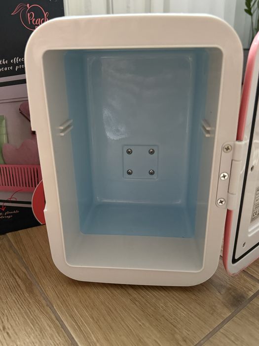 Холодильник для косметики