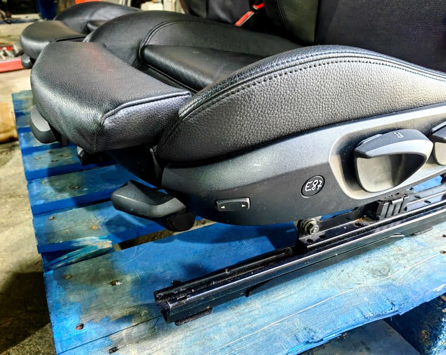 Bancos Pack M BMW Serie 1 E87 Imaculados