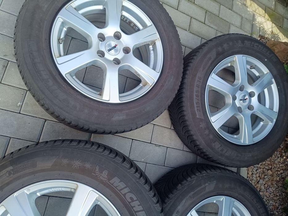 Oryginalne felgi aluminiowe 16 cali Autec 5x112