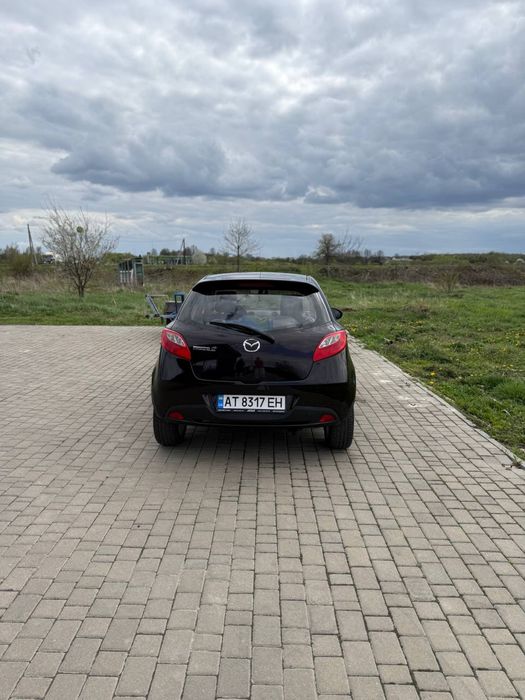 Автомобіль Mazda 2 2008