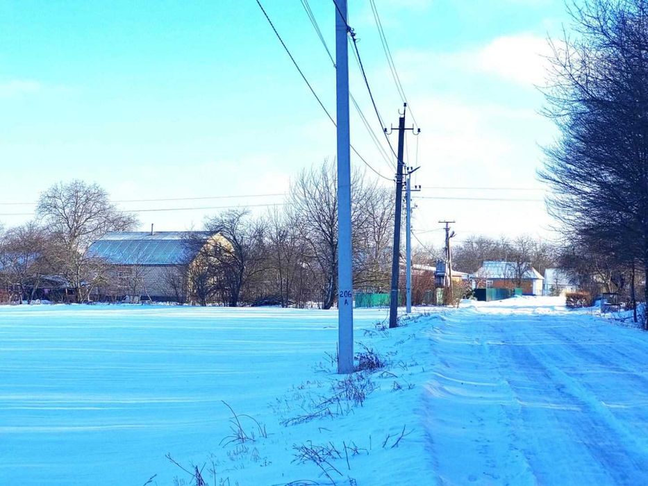 Продам земельну ділянку під житлову забудову в с.Писарівка 5180