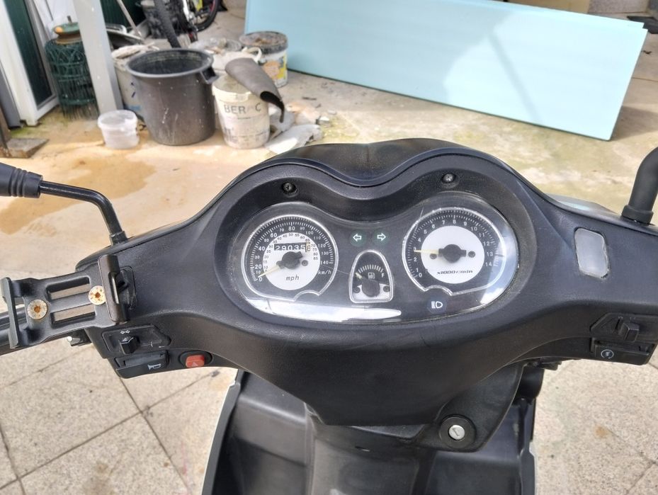 scooter Peugeot 125.cc
