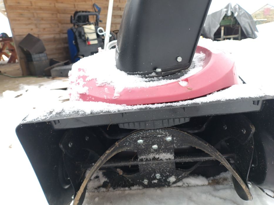 Odśnieżarka spalinowa do naprawy