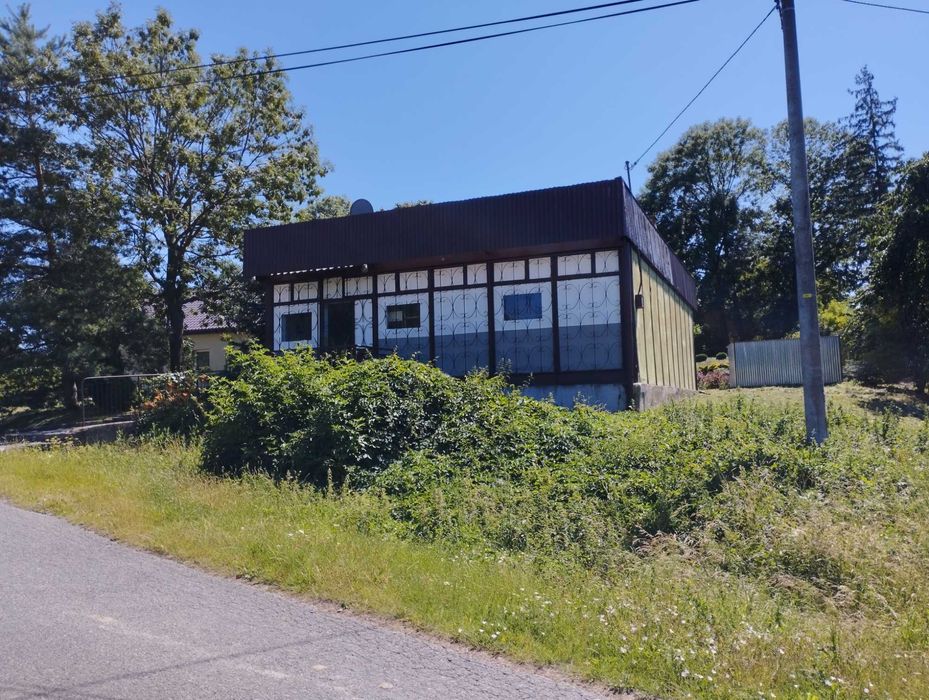 Budynek handlowo-usługowy/magazyn 100 m² –  Grębocin z droga asfaltowa