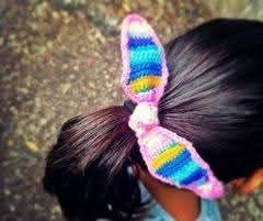 Elásticos coloridos feito à mão