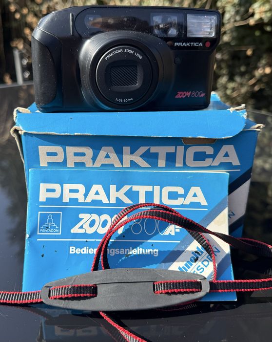 Praktica ZOOM 800 AF z Practicar 35-80