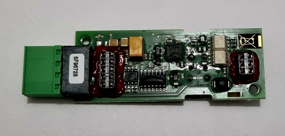 Moduł komunikacyjny Siemens FDCC221S do czujki zasysającej dym