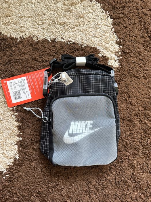 Сумка Nike Reflectiv | Найк, барсетка , месенджер swoosh tech fleece