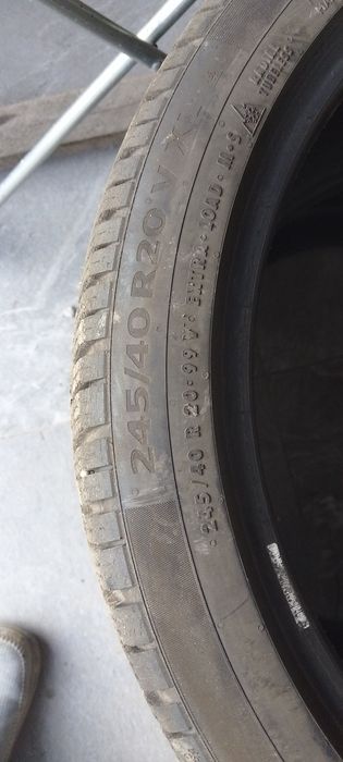 Ризина зима continital 245/40/R20