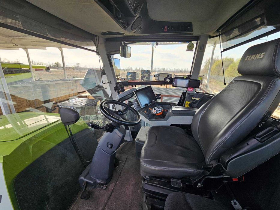 Трактор CLAAS XERION 5000 Trac TS