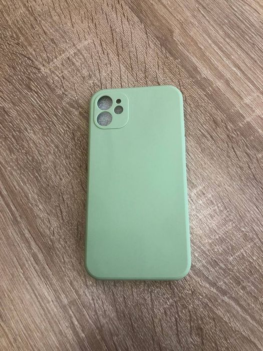 Чохол накладка кейс чехол  на телефон IPhone айфон 11
Новий.