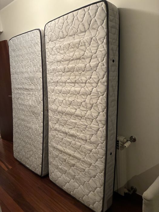 2 colchoes usados marca Medol