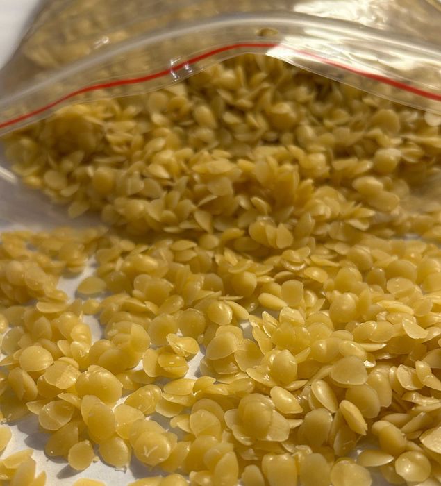 Wosk pszczeli granulki 4 kg żółty