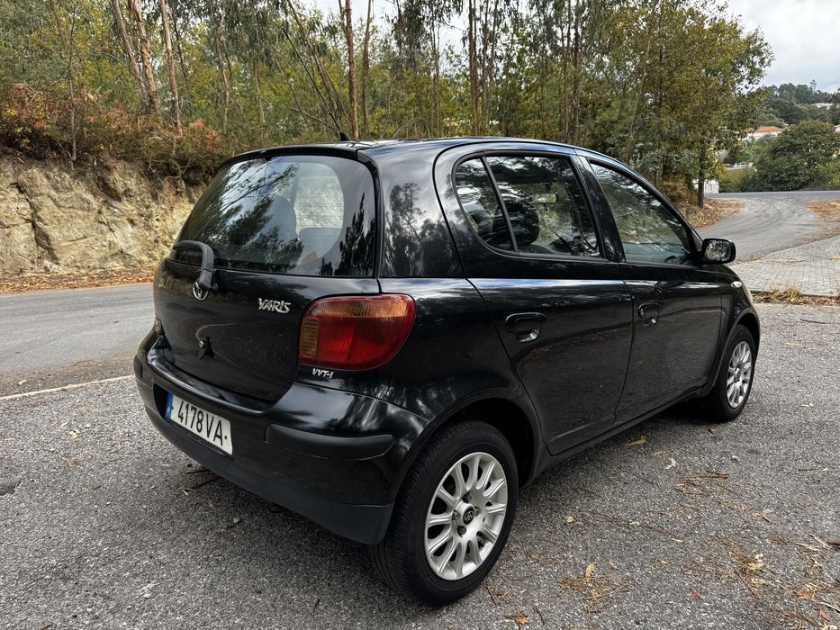 Toyota Yaris 1.0 — photo 3