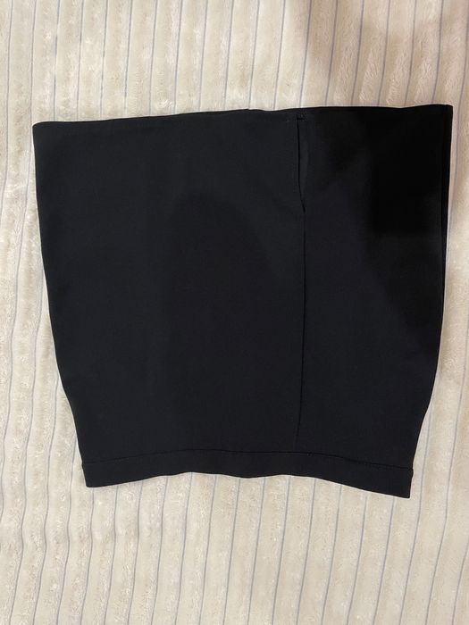 Спідниця з розрізом