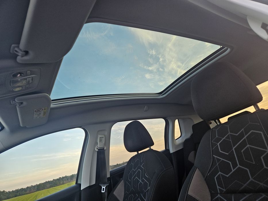 Peugeot 2008 1.2 panoramiczny dach