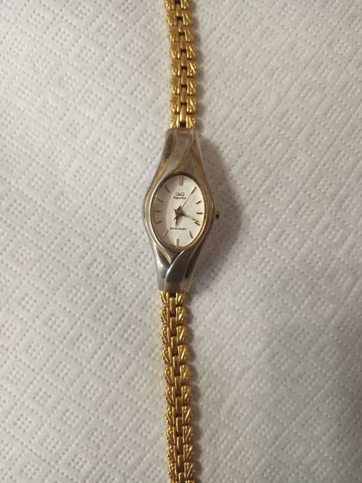 Часы наручные женские