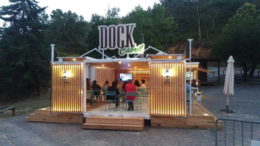 Estrutura de Restauração amovível pronta a funcionar