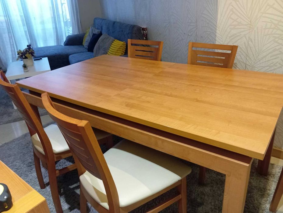 Mobília de sala de jantar em cerejeira