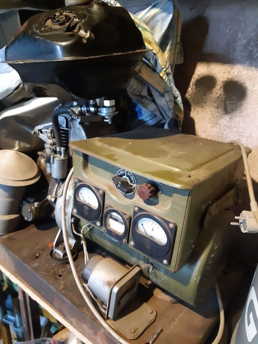 Продам бензогенератор