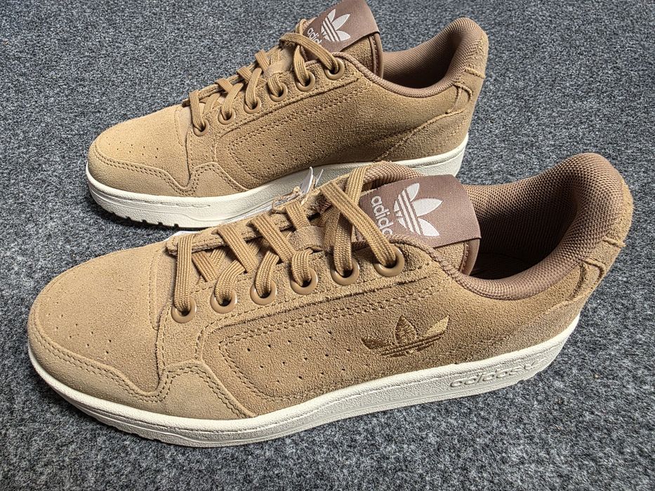 Sneakersy zamszowe adidas