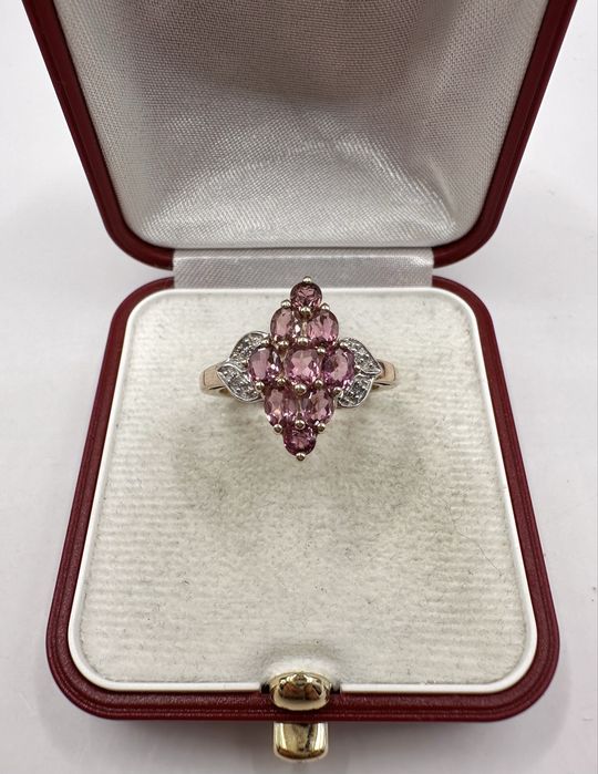 Złoty pierścionek z turmalinami 1,26ct i diamentami
