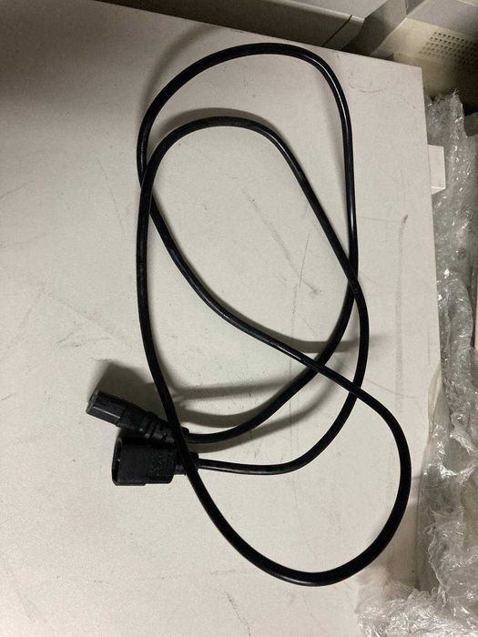 Кабель живлення C13 - C14 (для підключення безперебійника)