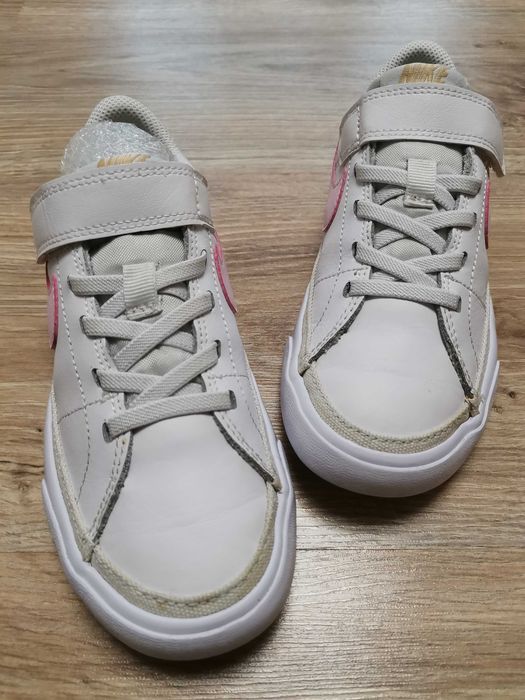 Продам кросівочки Nike Court Legace 30 розміру.