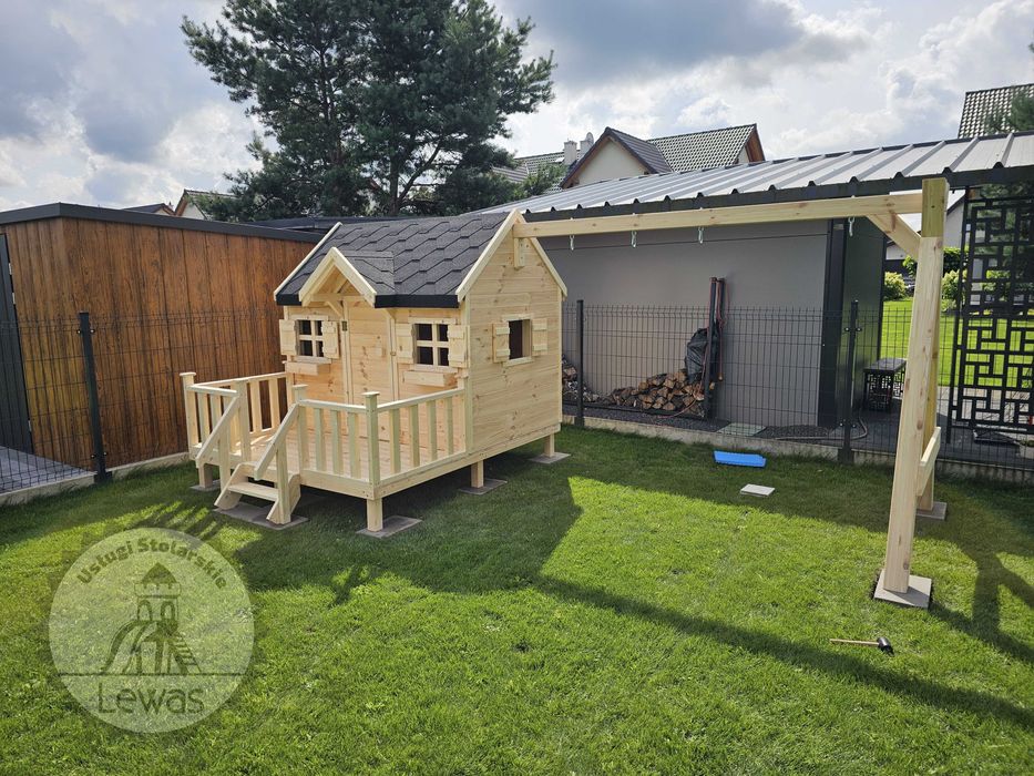 Plac zabaw, domek dla dzieci, huśtawka, domek ogrodowy,domek drewniany