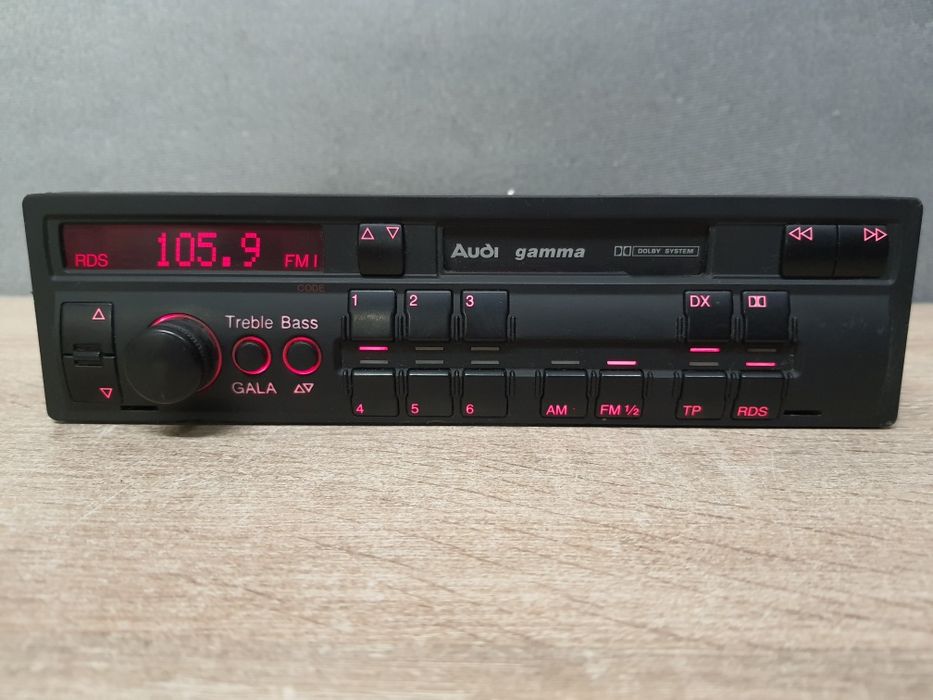 Radio Oryginalne Audi Gamma CC / A4 B5, A6 C4, A3 80, 100 Szer. 22cm