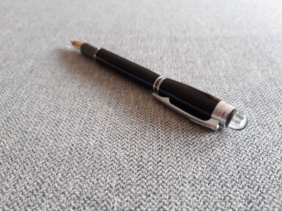 Caneta de tinta permanente MONTBLANC