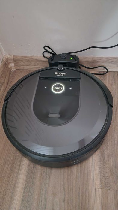 Odkurzacz robot Roomba i7