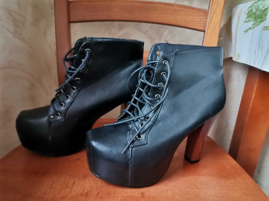 Botki damskie czarne